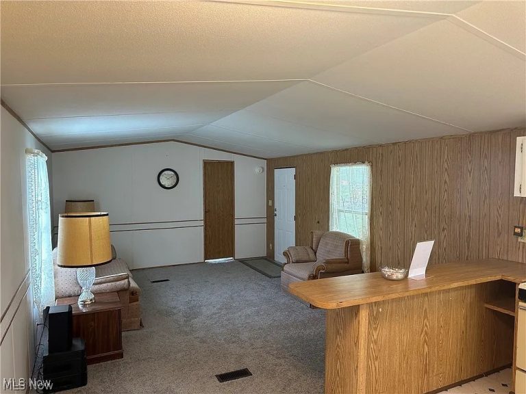 12205 Goshen Road #69, Salem, OH - Photo 4