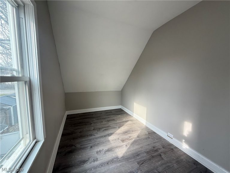 3876 17th Street, Cleveland, OH - Photo 8