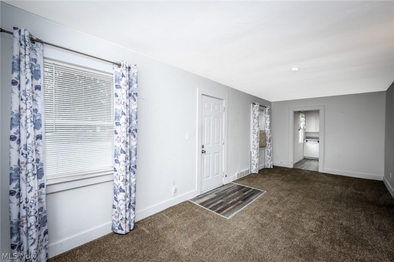 575 Park Road, Painesville, OH - Photo 2