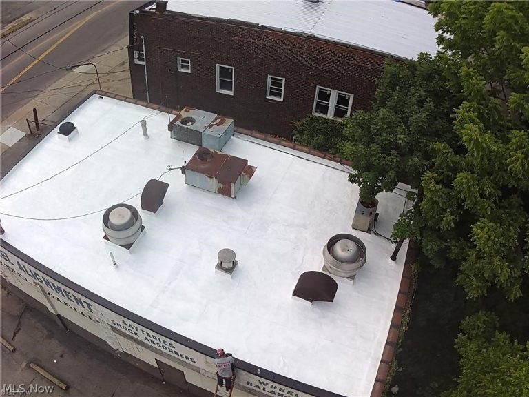 1535 Logan Avenue, Youngstown, OH - Photo 3