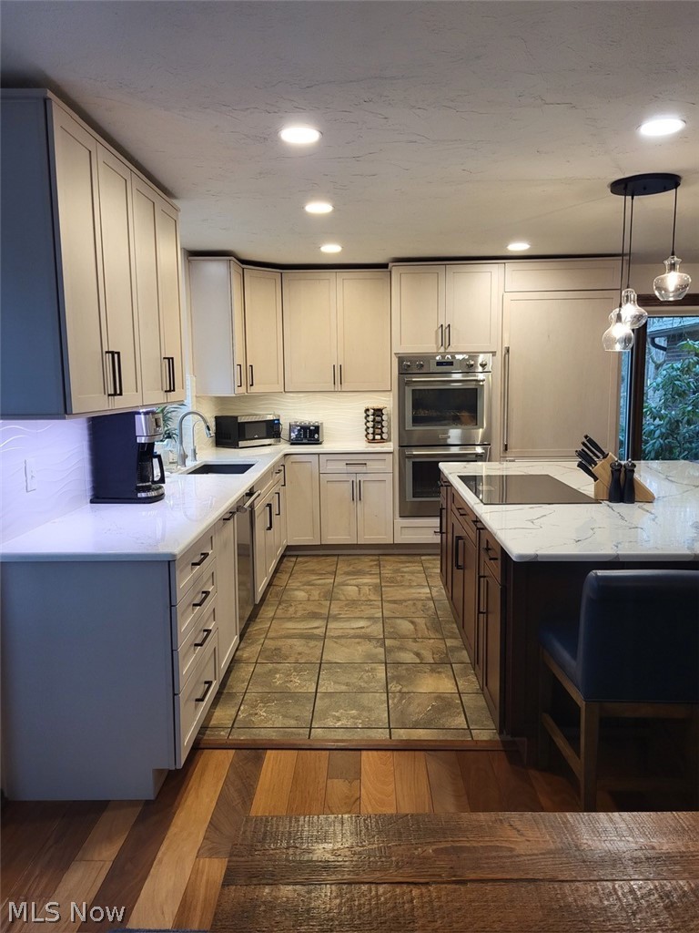 1882 Meadow Drive, Hinckley, OH - Photo 3