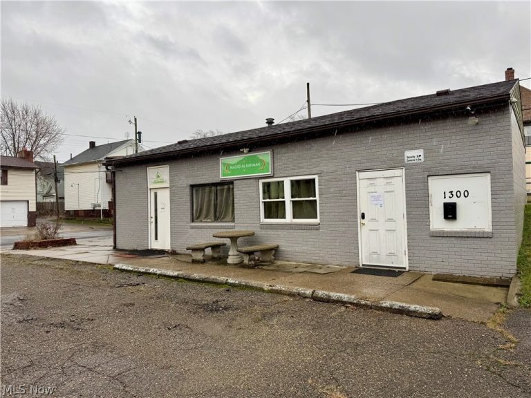 1300 7th Street, Canton, OH - Photo 3