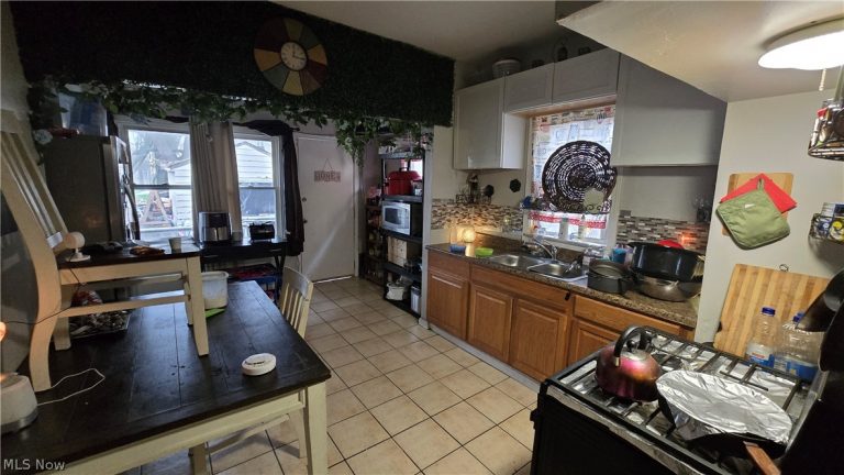 543 108th, Cleveland, OH - Photo 6
