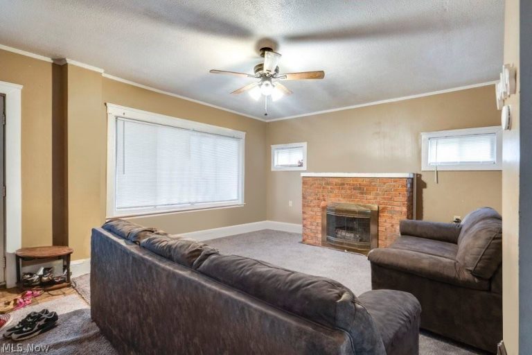 2036 83rd Street, Cleveland, OH - Photo 3