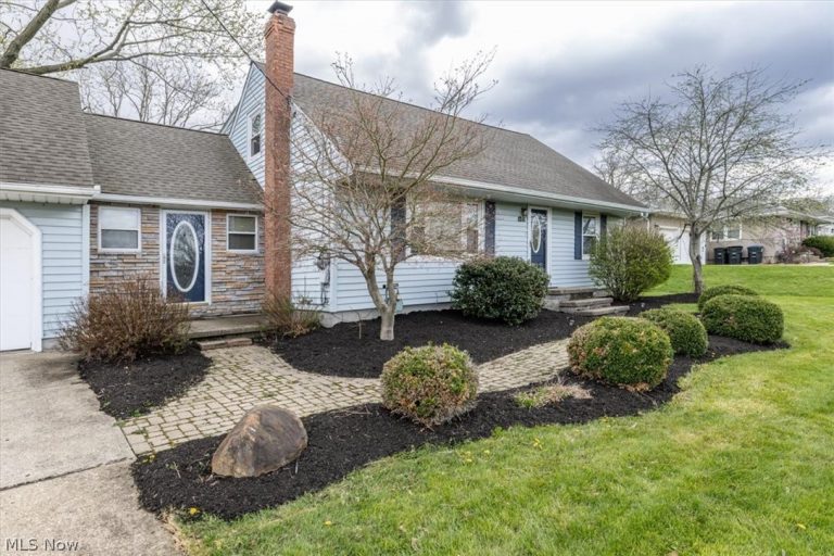 1211 Manitoulin Pike, Brunswick, OH - Photo 2