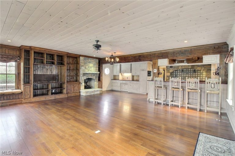 2710 Chesterton Road, Shaker Heights, OH - Photo 8