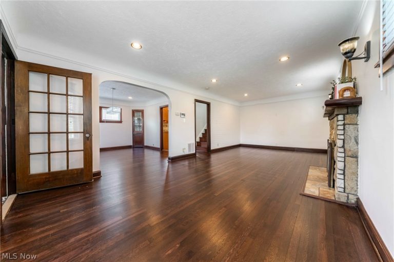 3598 Cedarbrook Road, University Heights, OH - Photo 2
