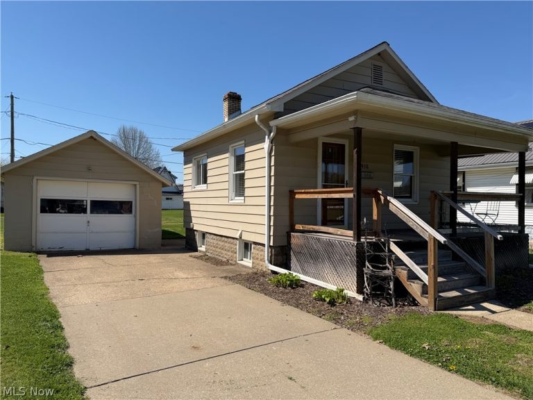 438 Nugent Street, Newcomerstown, OH - Photo 4