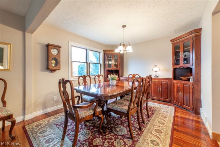 18211 Winchester Court, Strongsville, OH - Photo 8