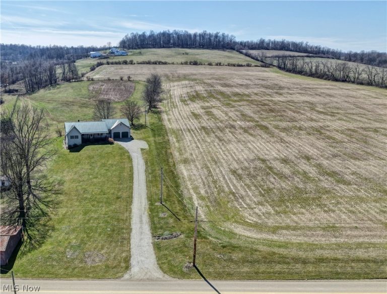 29100 Flat Run Road, Danville, OH - Photo 2