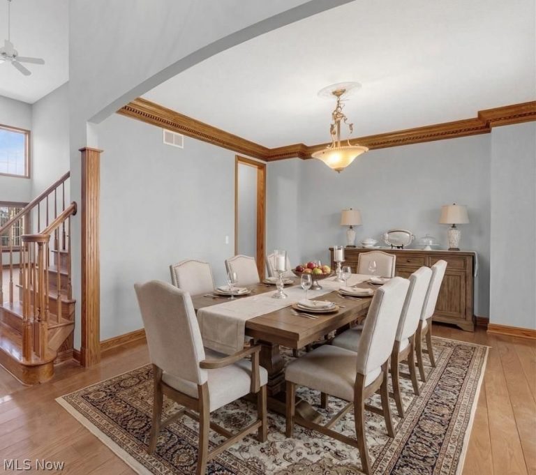 24235 Ridge Road, East Rochester, OH - Photo 2