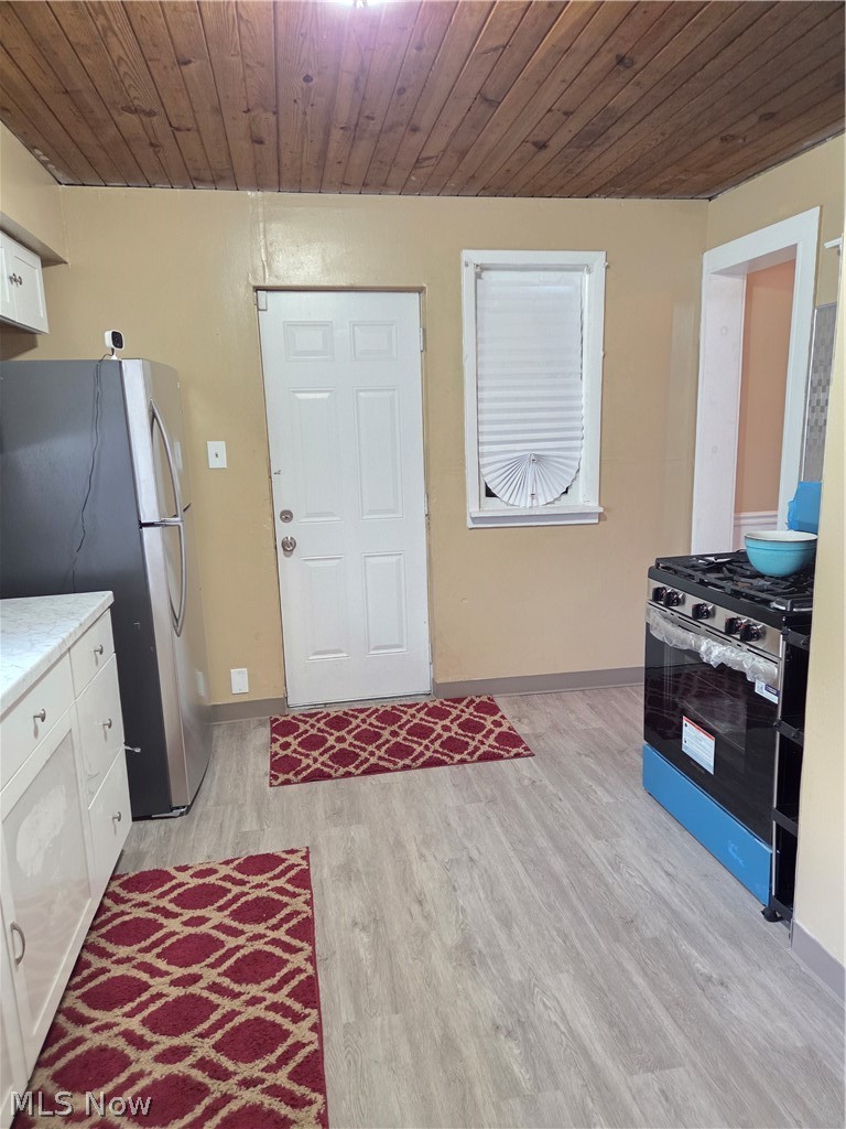 9006 Columbia Avenue, Cleveland, OH - Photo 4