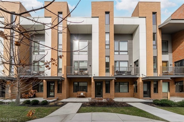 7311 Catlin Court, Cleveland, OH, 44102