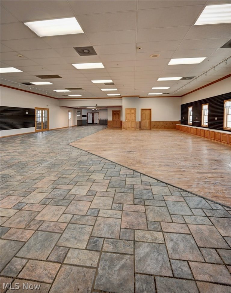 14278 Lincoln Way, Dalton, OH - Photo 3