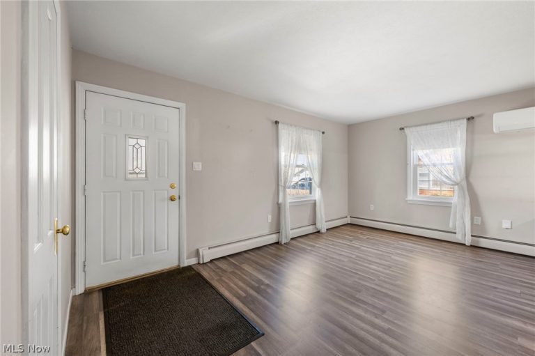 4633 Farley Drive, Mentor, OH - Photo 8