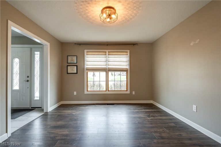 5452 Shadow Field Circle, Louisville, OH - Photo 6