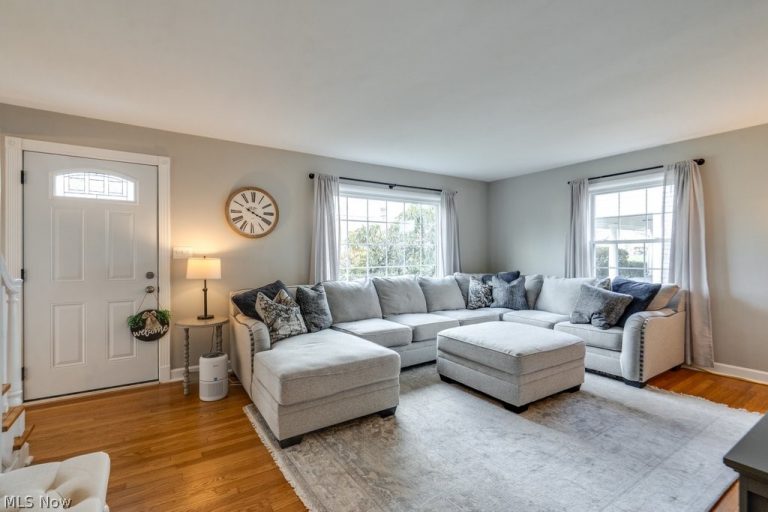 233 Kenilworth Drive, Akron, OH - Photo 5