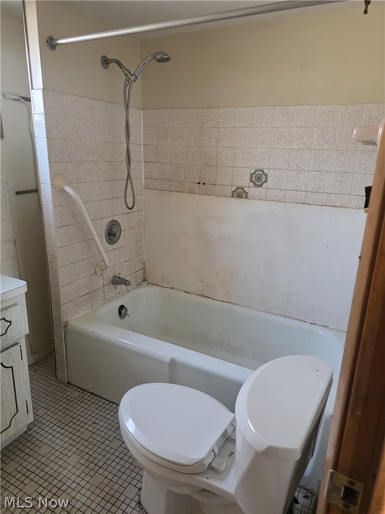 3660 76th Street, Cleveland, OH - Photo 3