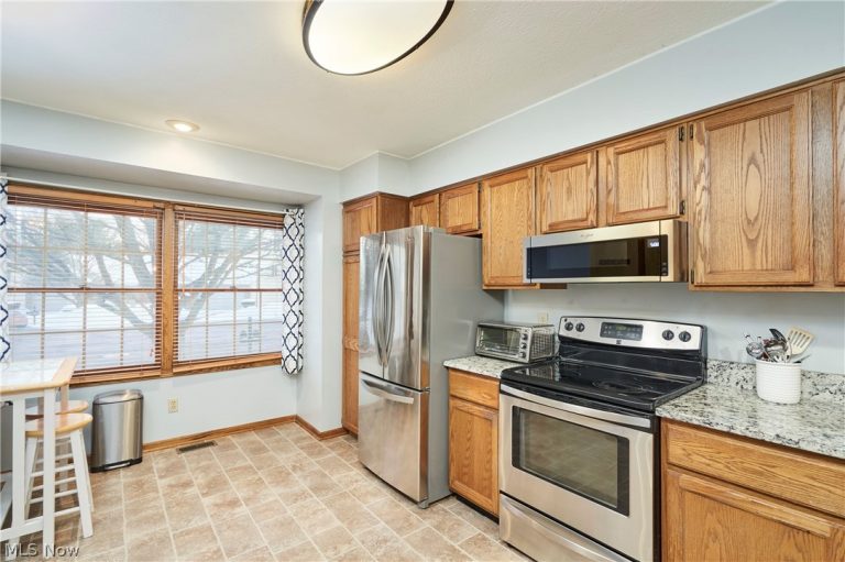 5161 Westwind Circle, North Canton, OH - Photo 3