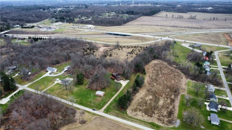 Snodgrass Road, Mansfield, OH, 44903