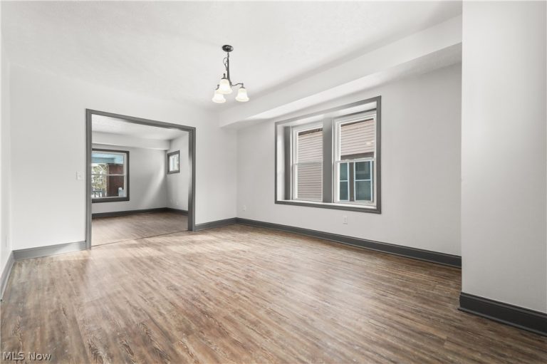 840 Buchtel Avenue, Akron, OH - Photo 8