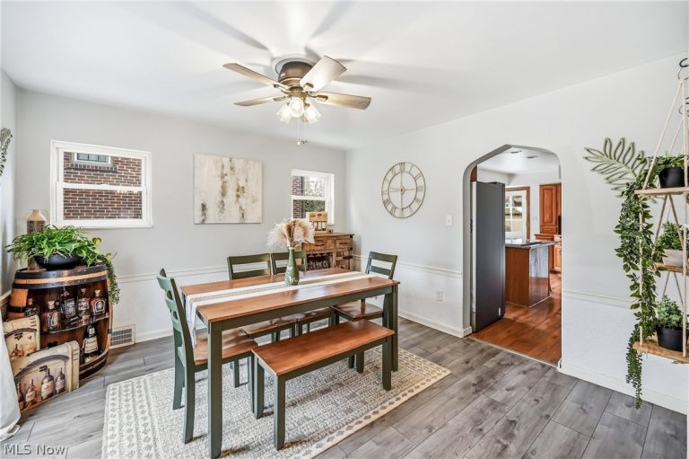 1724 Chestnut Boulevard, Cuyahoga Falls, OH - Photo 6