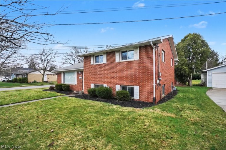 347 Beeler Drive, Berea, OH - Photo 2