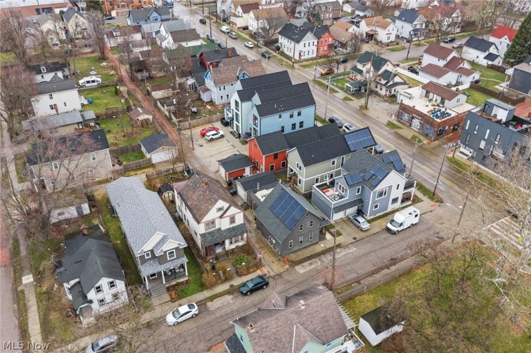 3508 Siam Avenue, Cleveland, OH - Photo 5