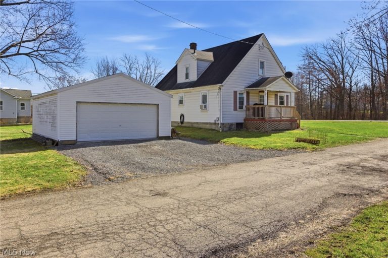 2847 Youngstown Avenue, McDonald, OH - Photo 3