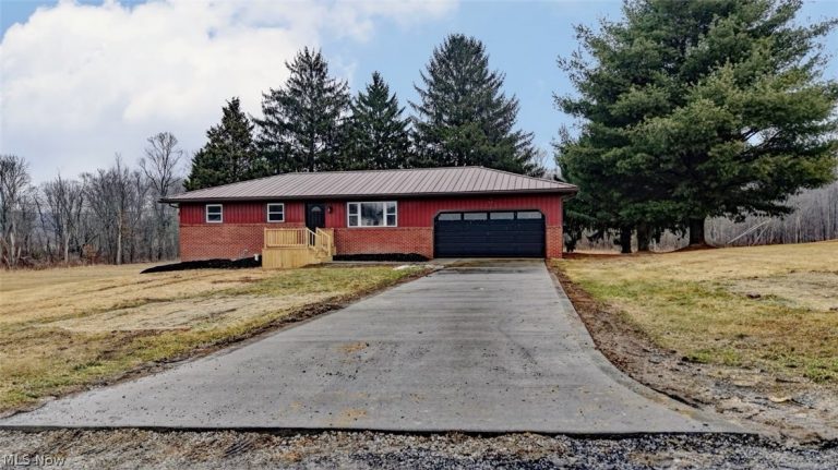 362 Jettie Avenue, Canton, OH - Photo 2