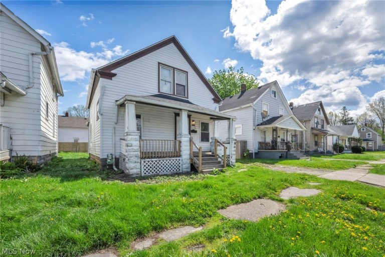 2917 Apple Avenue, Lorain, OH - Photo 3