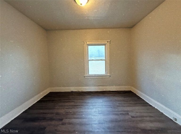 12106 Forest Avenue #DOWN, Cleveland, OH - Photo 7