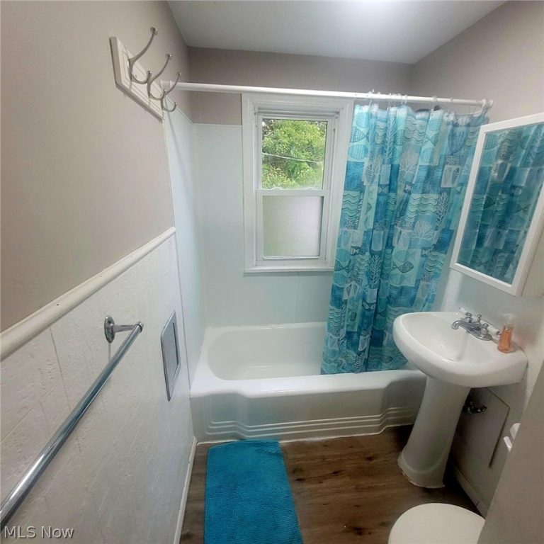 5713 South Boulevard, Maple Heights, OH - Photo 4