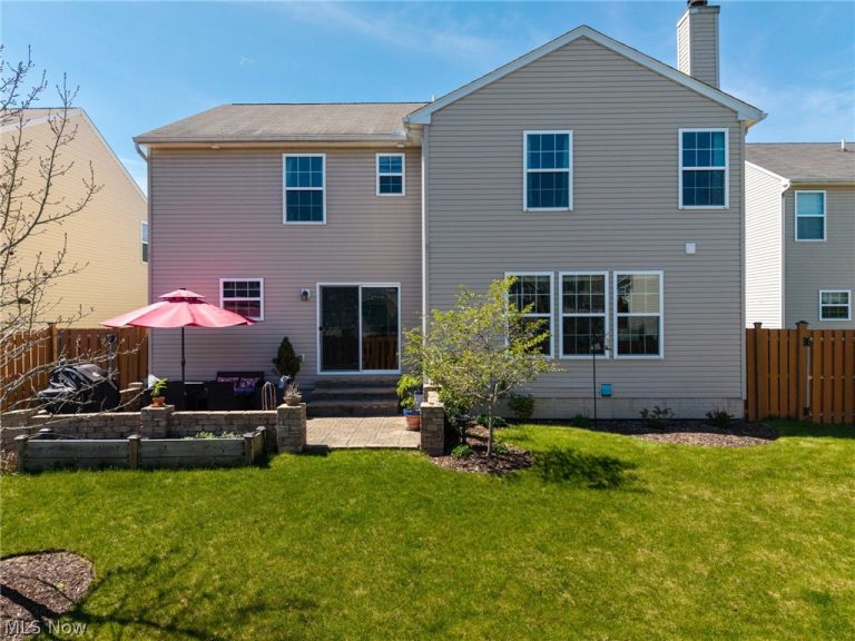 9961 Colmanara Drive, Aurora, OH - Photo 4