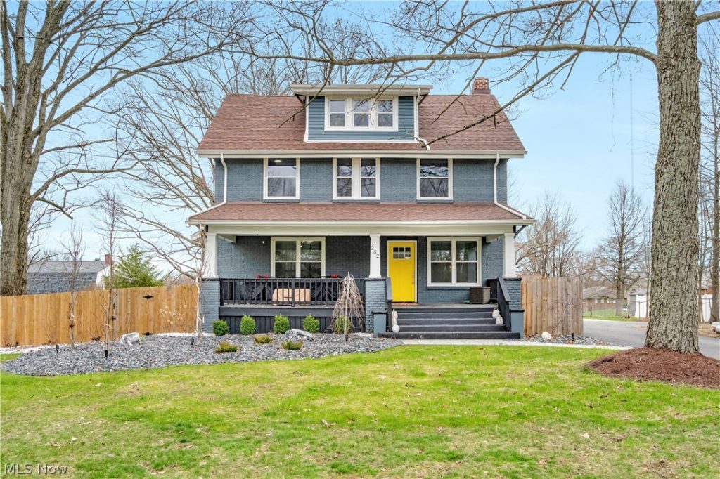 252 Indianola Road, Youngstown, OH