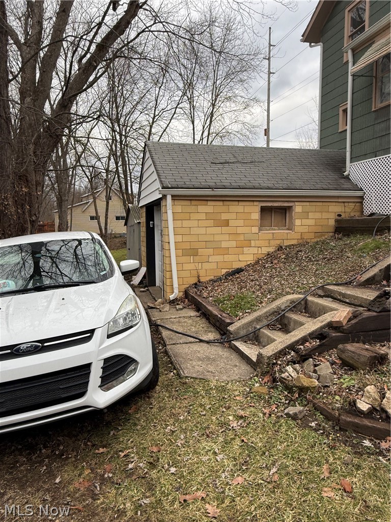2885 Erie Avenue, Massillon, OH - Photo 3
