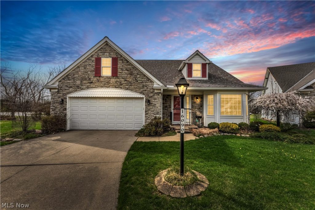 16090 Yarmouth Oval, Middleburg Heights, OH