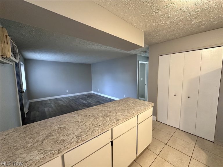 480 Massillon Road, Akron, OH - Photo 4