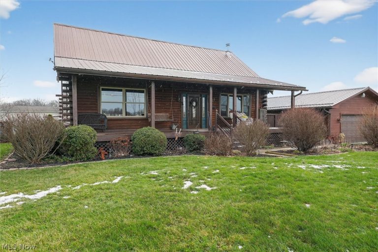 9684 Shepler Church Avenue, Bolivar, OH - Photo 3