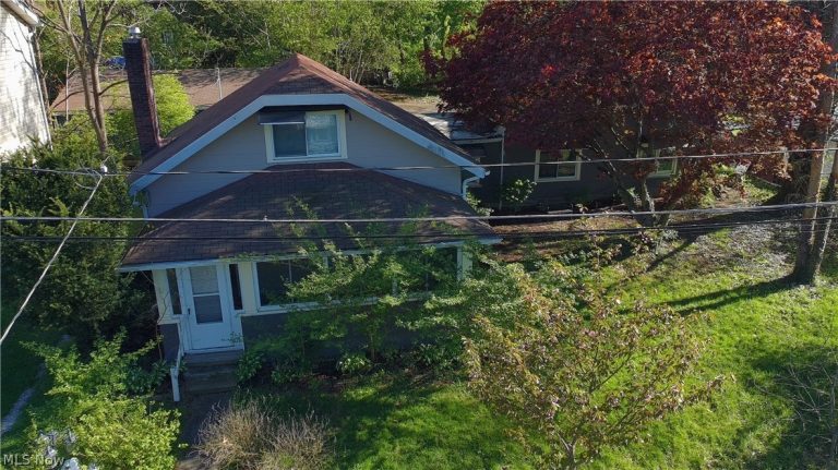 206 Olivet Avenue, Akron, OH - Photo 3