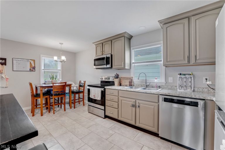 9391 Infirmary Road, Mantua, OH - Photo 4