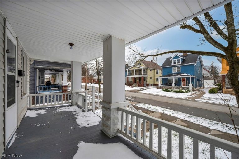 12805 Parkhill Avenue, Cleveland, OH - Photo 8