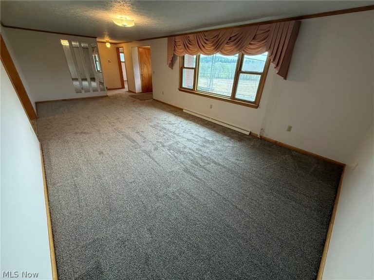 1728 State Route 39, New Philadelphia, OH - Photo 4