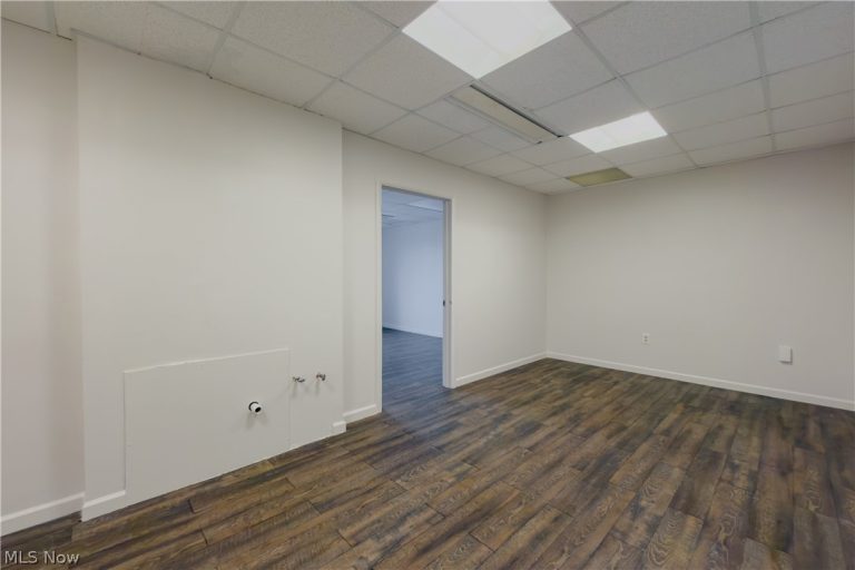 25701 Lakeland Boulevard, Euclid, OH - Photo 6