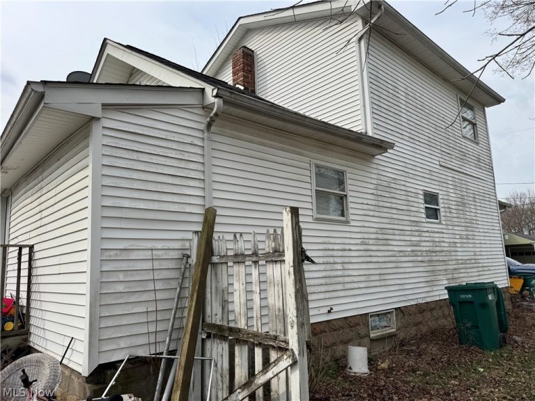 45 Cedar Street, Geneva, OH - Photo 4