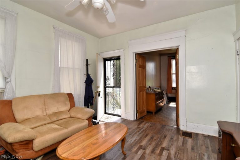 5403 Spencer Avenue, Cleveland, OH - Photo 3