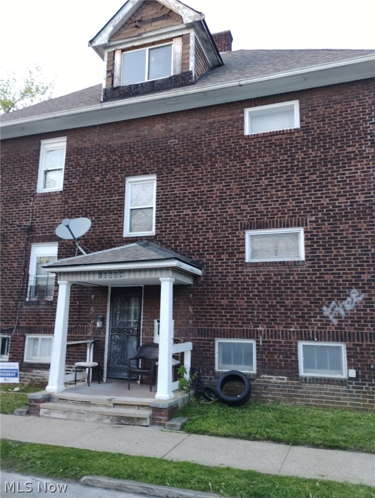 10809 Woodstock Boulevard, Cleveland, OH - Photo 2