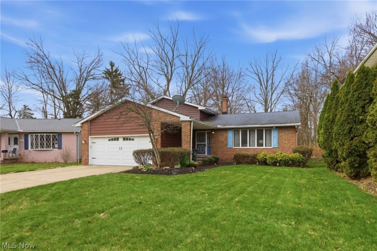 980 Carlone Place, South Euclid, OH - Photo 2
