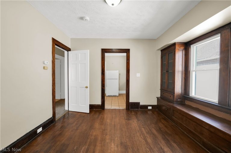 3416 117th Street #3418/UP, Cleveland, OH - Photo 8
