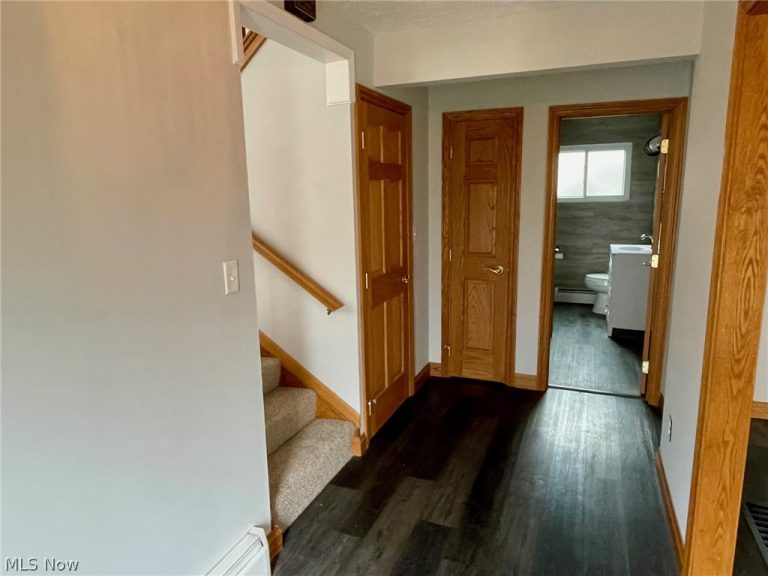 37518 Arlington Drive, Willoughby, OH - Photo 4